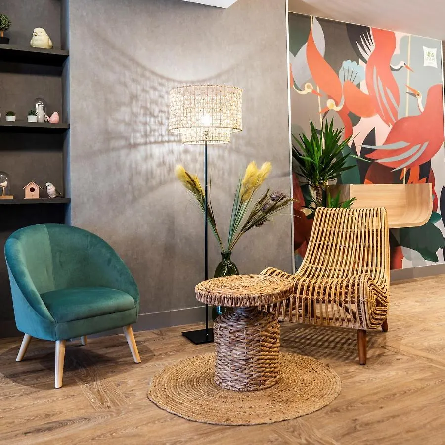 Ibis Styles Rennes Cesson Hotel 3*, Cesson-Sevigne