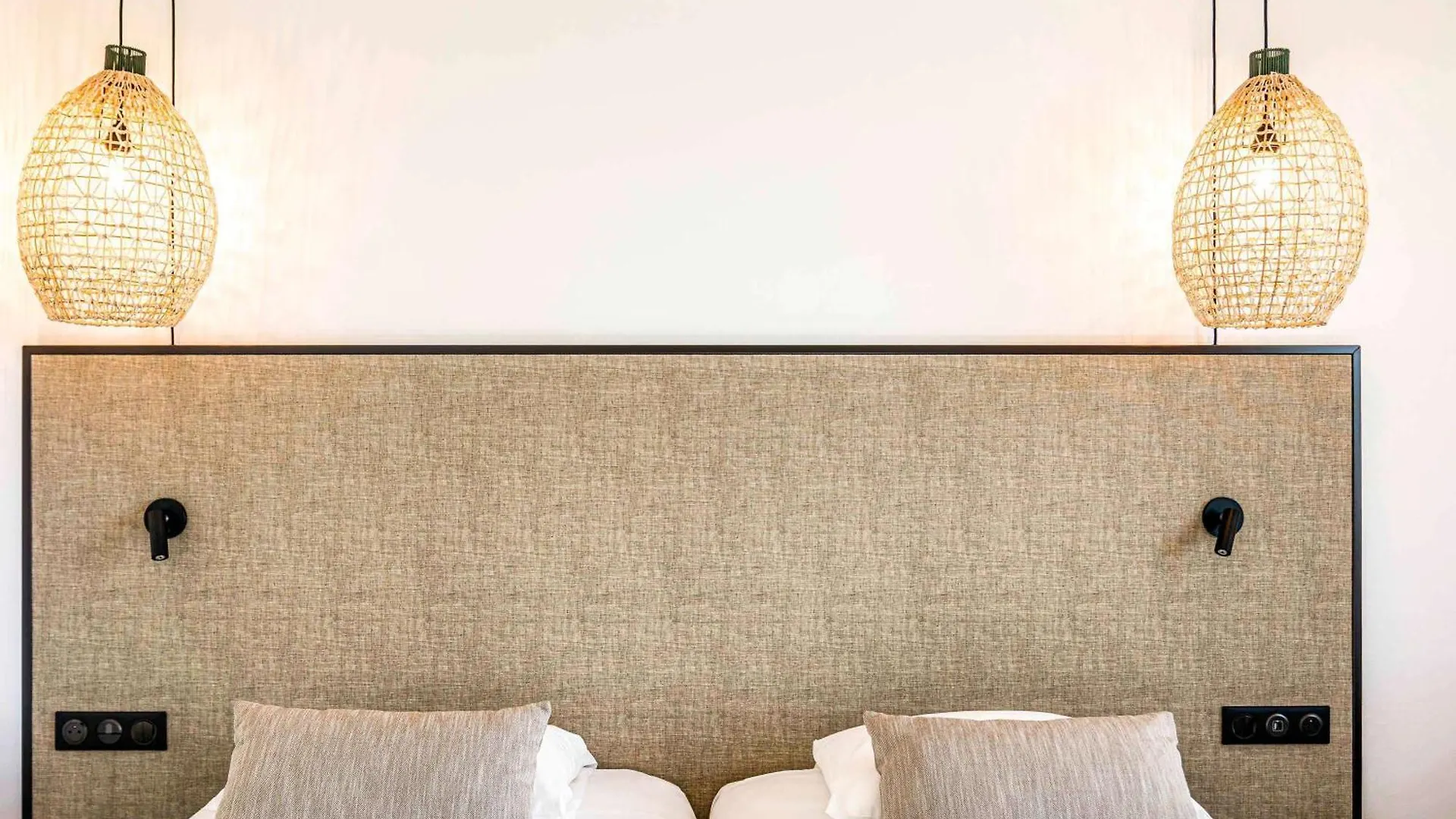 Ibis Styles Rennes Cesson Hotel 3*, Cesson-Sevigne